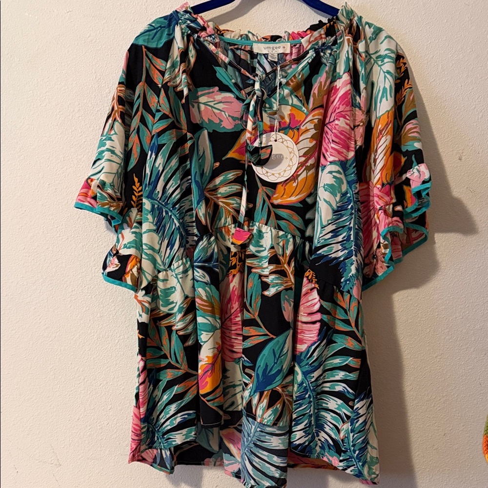 Umgee flowy Tropical Print Blouse Hi/Low New!